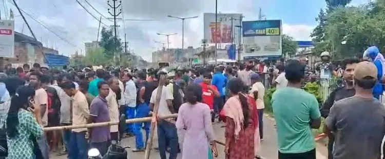 क्या रांची में ट्रक ने स्कूटी सवार स्कूली छात्रा और उसकी मां को कुचला?
