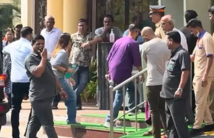 Kareena Kapoor Visits Saif Ali Khan at Lilavati Hospital After Attack
