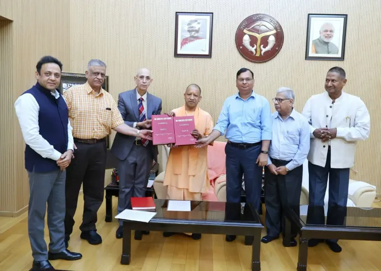 क्या <b>संभल हिंसा</b> पर <b>न्यायिक आयोग</b> की रिपोर्ट ने <b>सीएम योगी</b> को चिंता में डाल दिया?