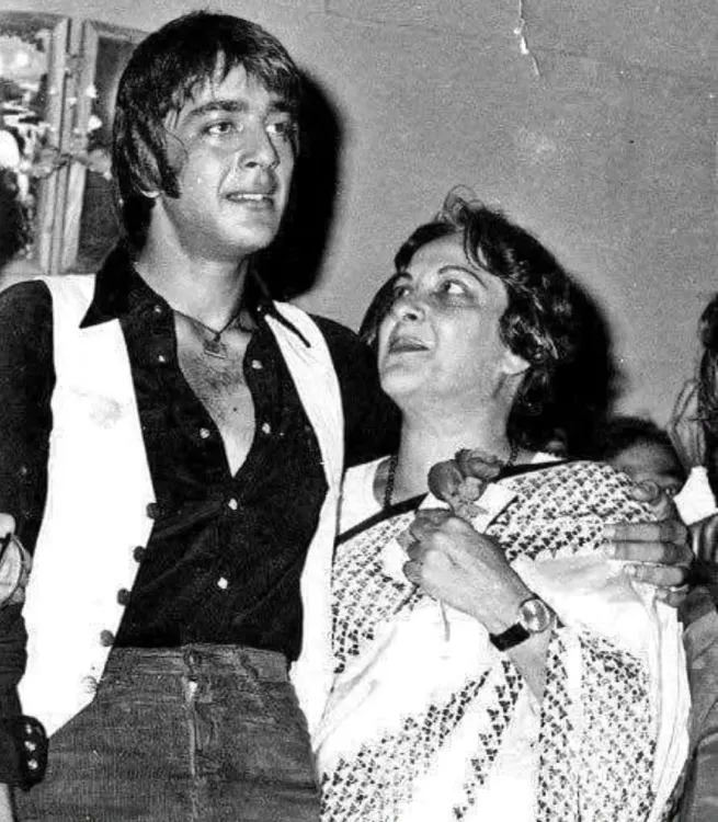 How Does Sanjay Dutt Remember His Late Mother Nargis Dutt?