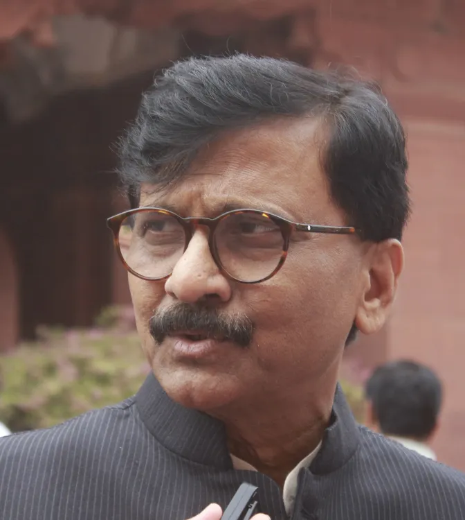 Should Sanjay Raut Demand an Apology from Maha CM and Minister in Disha Salian's Death Case?