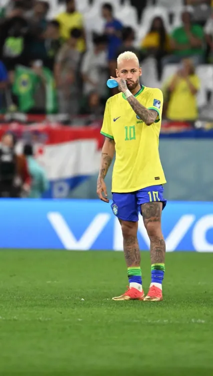 Is Santos Aiming to Retain Neymar Until the 2026 World Cup?