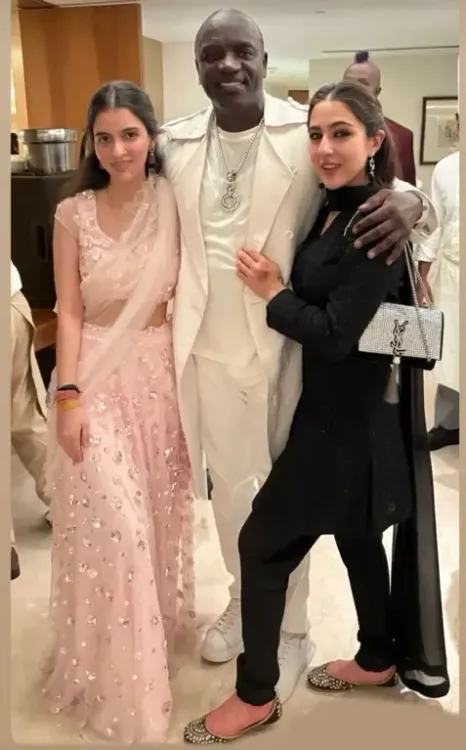 Sara Ali Khan Poses with Akon at a Lavish Wedding