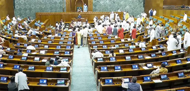 क्या सरकार ने 'ऑनलाइन गेमिंग विधेयक- 2025' लोकसभा में पेश किया?