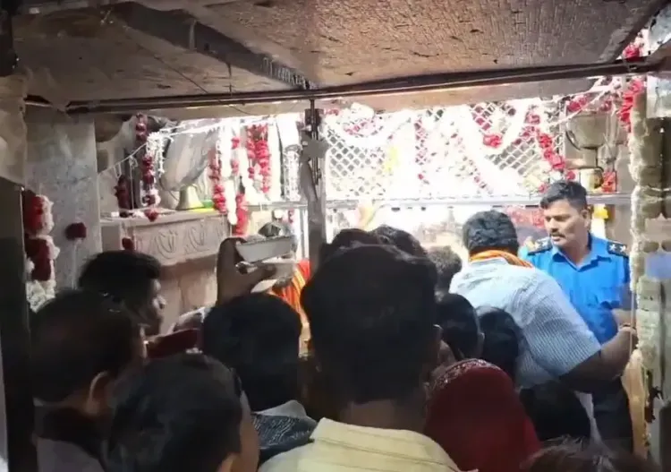 क्या सावन की शुरुआत पर उज्जैन, ओंकारेश्वर, मेरठ और देवघर में शिव भक्तों की भीड़ उमड़ रही है?