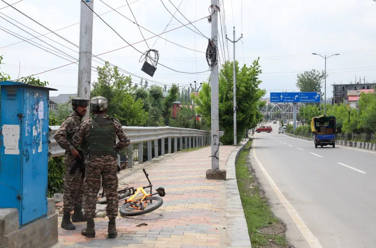 What Actions Are Security Officials Taking at Border Areas in Jammu?
