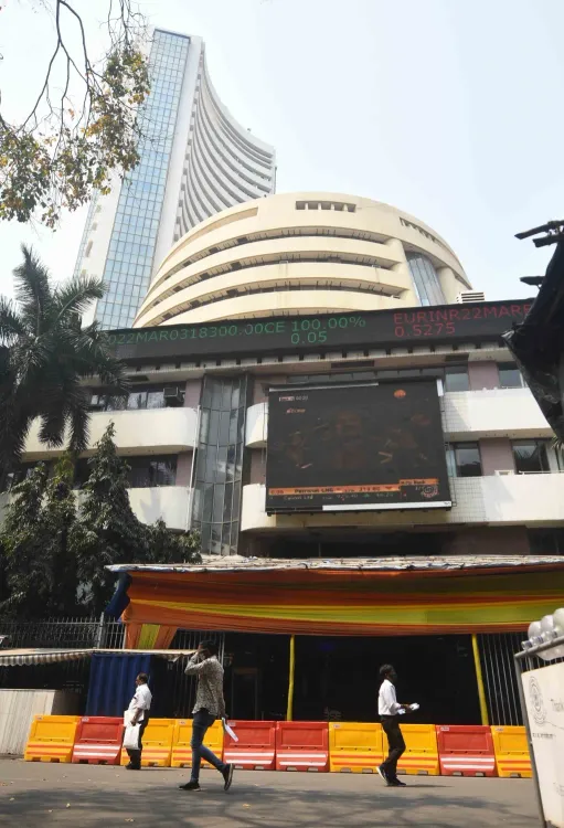 Did the Sensex and Nifty Close Higher Amid Volatile Trading?