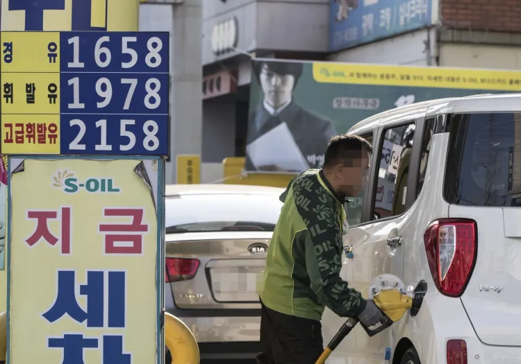 Why Are Seoul's Industrial Output and Retail Sales Declining in Q1?
