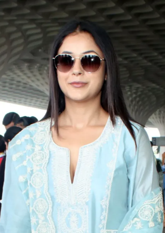 Is Shehnaaz Gill's song 'Noor' a tribute to women's strength and beauty?