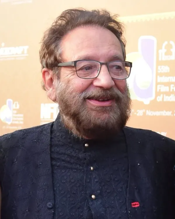 Can Shekhar Kapur's Reflection on Newton's Apple Redefine Our Understanding of Time?