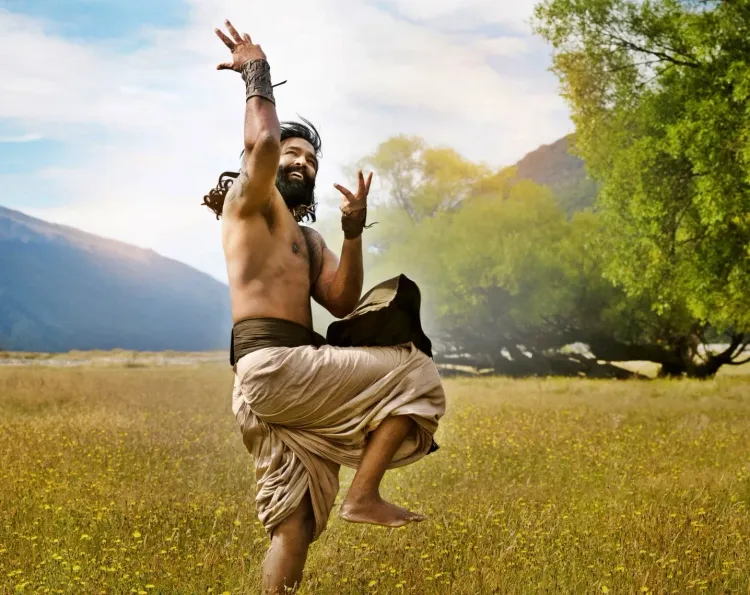 Sri Sri Ravi Shankar Unveils 'Shiva Shiva Shankara' from 'Kannappa'