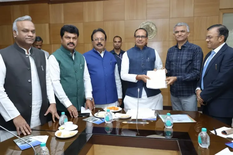 Shivraj Singh Chouhan Pledges Full Support to Karnataka