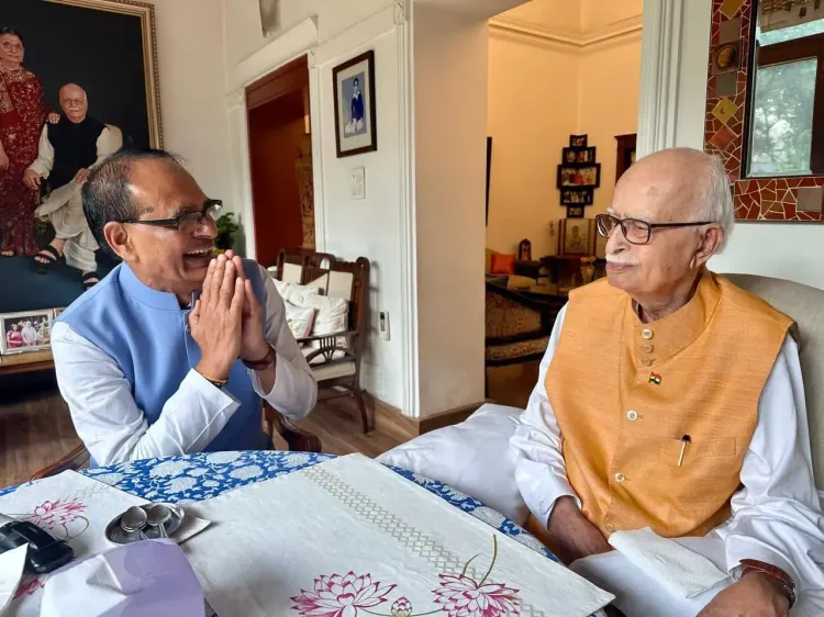 क्या शिवराज सिंह चौहान ने स्वतंत्रता दिवस पर लालकृष्ण आडवाणी से आशीर्वाद लिया?