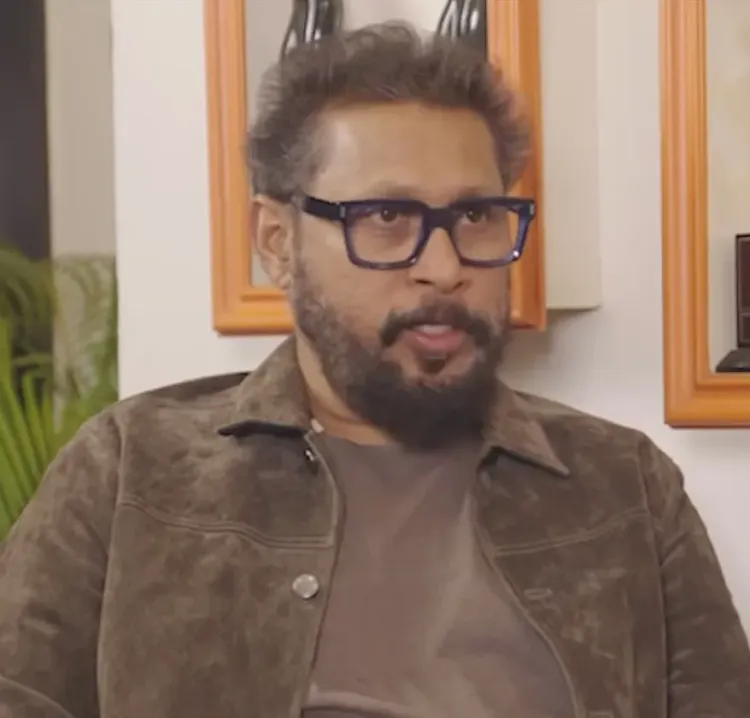 Is Shoojit Sircar Right? Was 'Piku' One of Big B's Finest Performances?