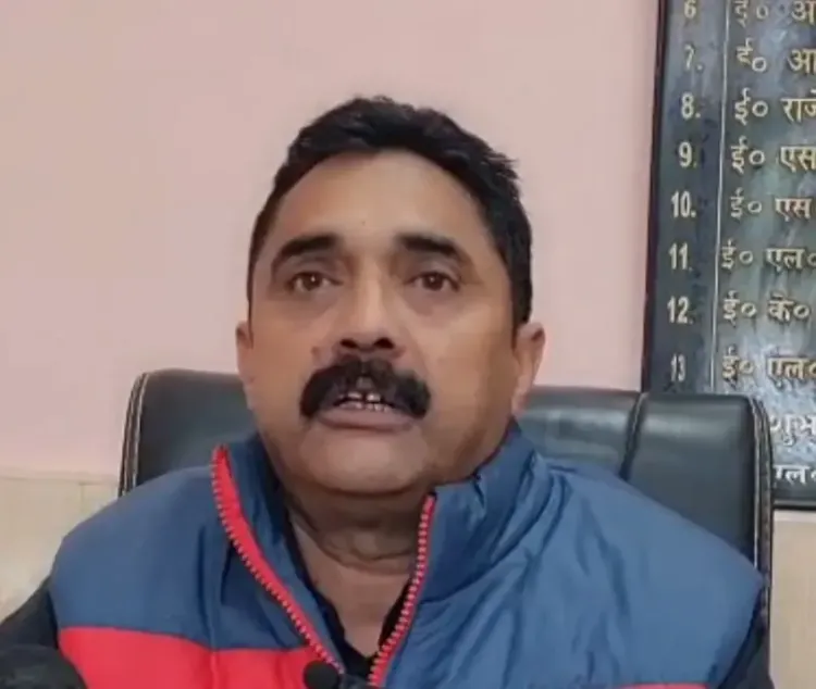 क्या सोलन में भारी बारिश से सड़कों पर संकट आ गया है?