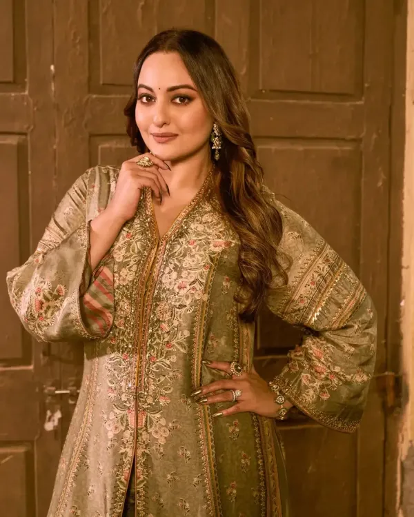 Can Sonakshi Sinha Imagine ‘Hera Pheri 3’ Without Paresh Rawal?