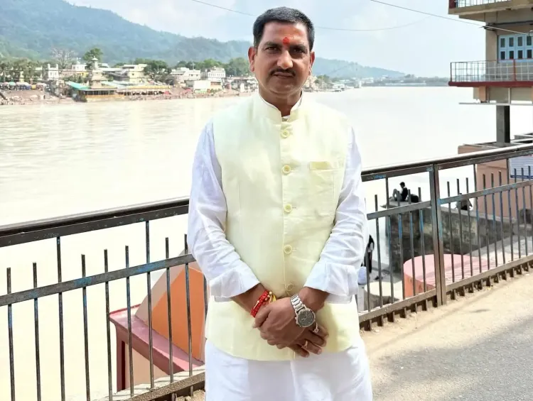 क्या सोनिया गांधी सिर्फ राजनीति कर रही हैं? तोखन साहू का पलटवार
