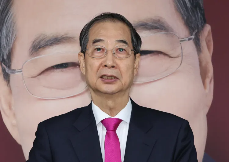 Does Ex-PM Han Duck-soo Endorse PPP Candidate Kim?