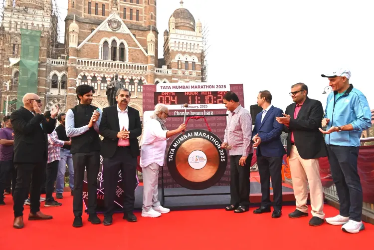 Celebrating the 20th Mumbai Marathon with the Gong Strike