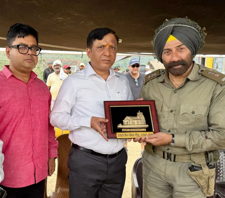 Did Sunny Deol Praise Uttarakhand's Film Support During His Meeting with Officials?