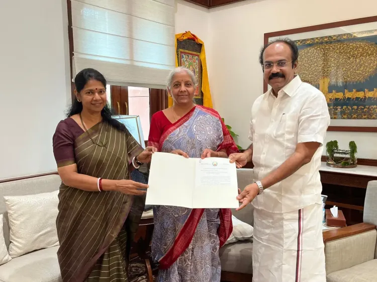 क्या तमिलनाडु सरकार ने कोलाचेल फिशिंग हार्बर विस्तार के लिए केंद्र से धनराशि मांगी?