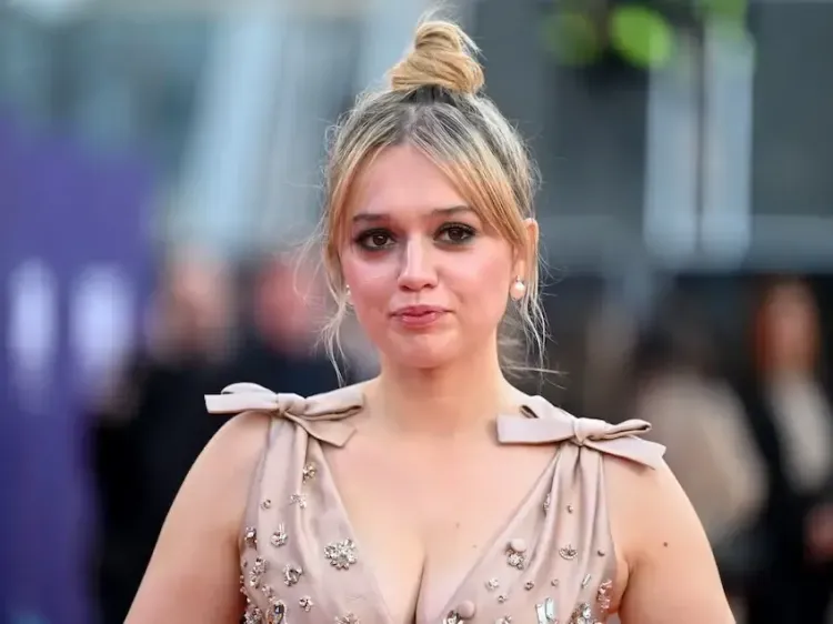 Aimee Lou Wood of ‘The White Lotus’ likens filming to a social experiment