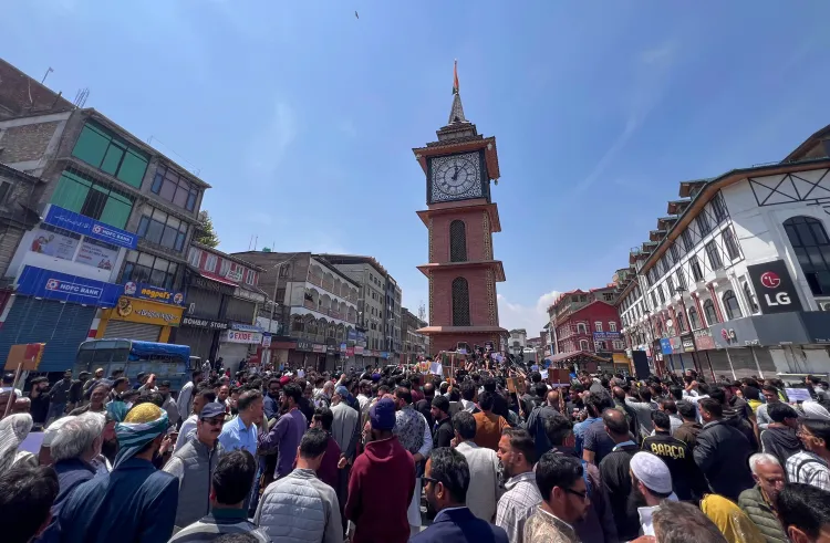Is it Time for Kashmiris to Reject Pakistan's Agenda?