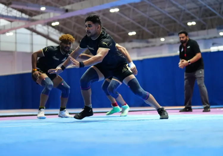 Can Devank Overcome Naveen in the Upcoming Vizag Showdown?
