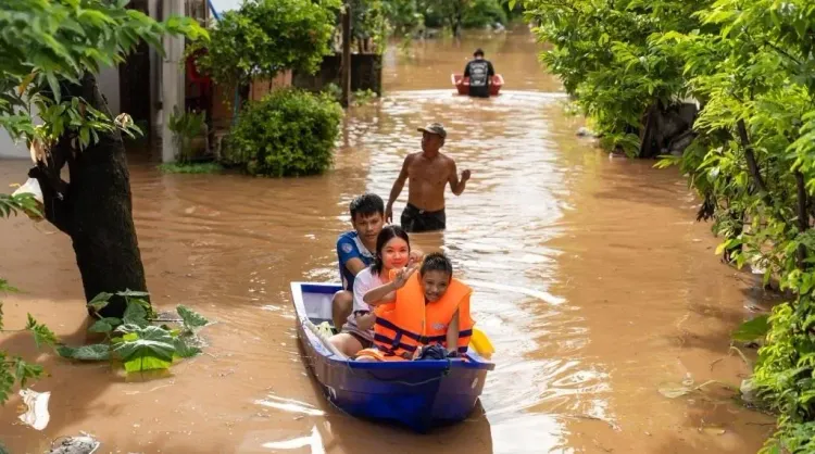Could Torrential Rain Lead to Flash Flooding in Laos?