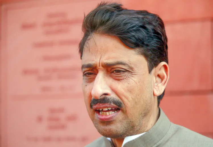 Will the Truth Prevail? Congress Defends Robert Vadra After ED Chargesheet in Land Deal Case