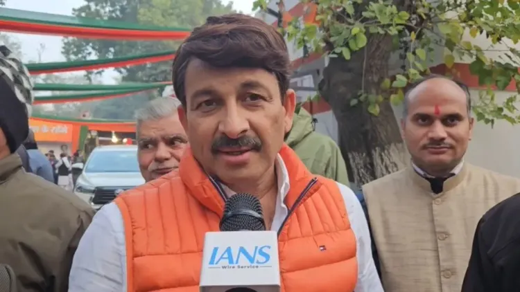 Manoj Tiwari Accuses Delhi CM Atishi of Distracting from Core Issues Amid Bungalow Controversy