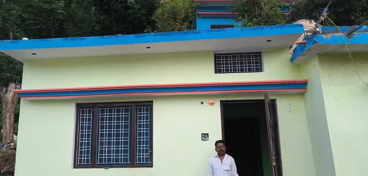 क्या उत्तराखंड में प्रधानमंत्री आवास योजना से चमोली के लाभार्थी को मिला सपनों का घर?