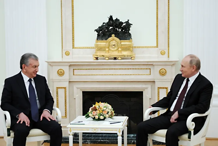 What Did the Uzbek and Russian Presidents Discuss in Their Recent Phone Call?