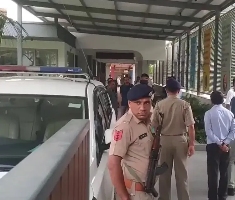 क्या वडोदरा के स्कूल को मिली बम से उड़ाने की धमकी?
