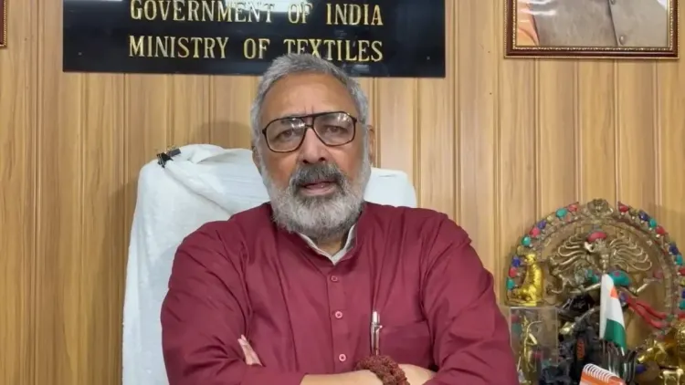 क्या वैश्विक चुनौतियों के बावजूद वस्त्र उद्योग 100 बिलियन अमेरिकी डॉलर का निर्यात लक्ष्य हासिल कर सकेगा? : गिरिराज सिंह