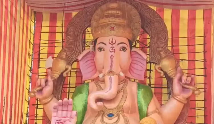 क्या विजयवाड़ा में 72 फीट ऊँची इको-फ्रेंडली डुंडी गणपति प्रतिमा बनी है आकर्षण का केंद्र?