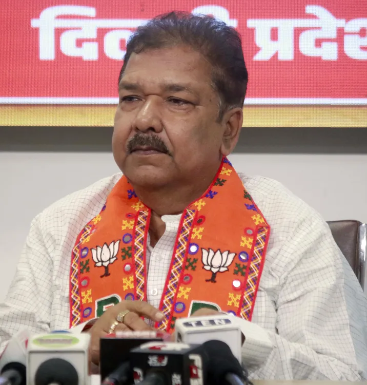 क्या 'मतदाता अधिकार यात्रा' को दिलीप जायसवाल ने नौटंकी बताया? शाहनवाज हुसैन ने कहा- पूरी तरह फ्लॉप होगी
