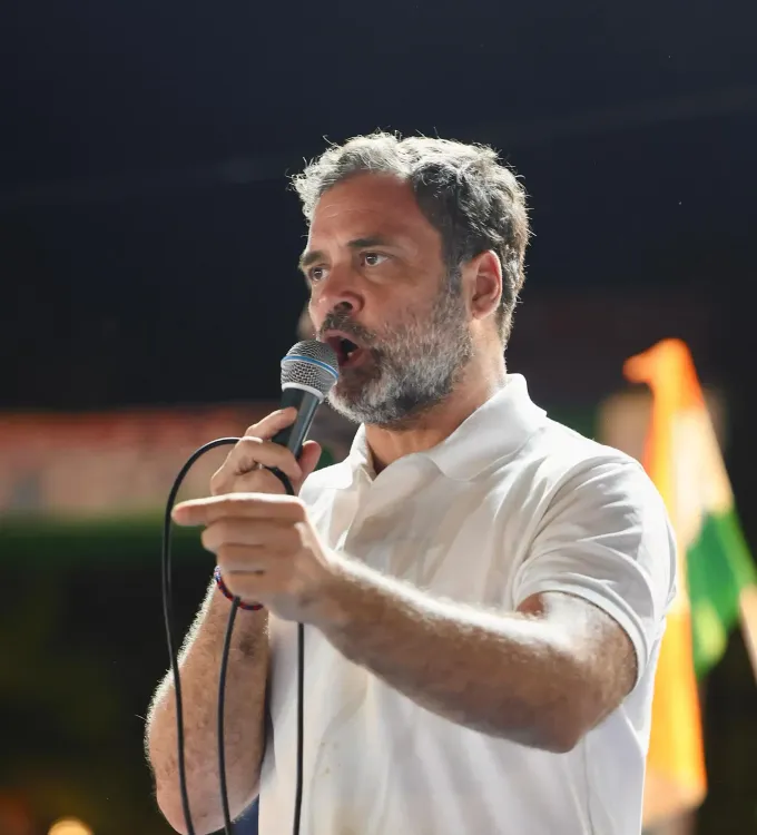 क्या वोट चोरी सीधे संविधान पर आक्रमण है? राहुल गांधी