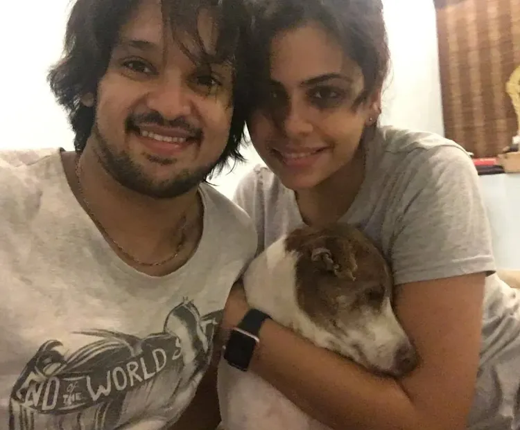 Did actor Nakul's wife Sruti just reveal that Gello rescued them?