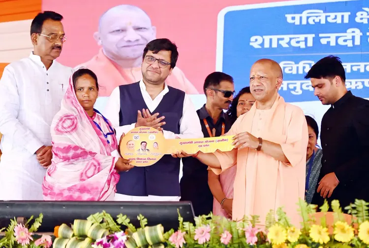 CM Yogi Adityanath Denounces Pahalgam Tourist Attack