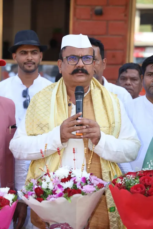 Maha Congress Vows to Challenge Insulting Ideologies Against Chhatrapati Shivaji from Takmak Tok