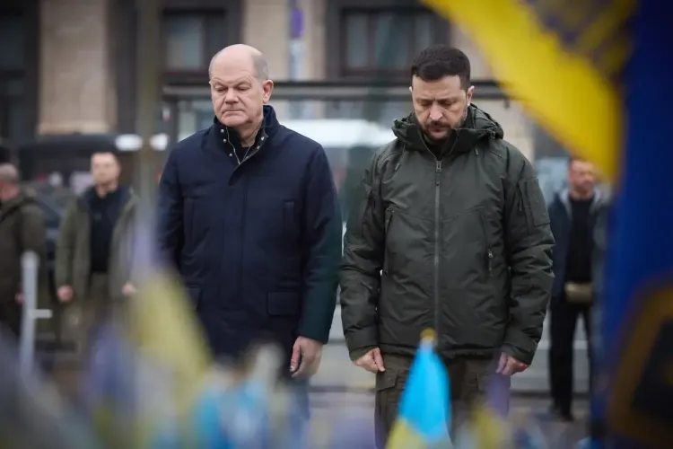 Zelensky and Scholz Discuss Military and Diplomatic Aid for Ukraine