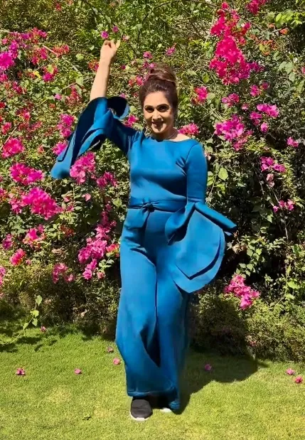 Did Meenakshi Seshadri Just Bring Back ‘Ek Main Aur Ek Tu’ on Khel Khel Mein's 50th Anniversary?