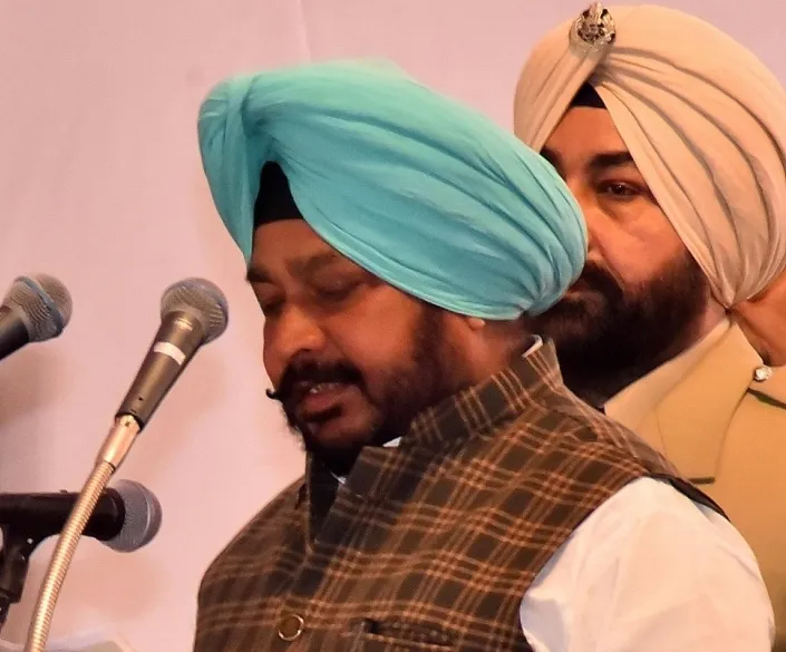क्या मनी लॉन्ड्रिंग केस में साधु सिंह धर्मसोत और अन्य आरोपियों के खिलाफ चार्जशीट दाखिल की गई?