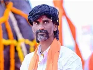 क्या मनोज जरांगे मुंबई के आजाद मैदान में आंदोलन कर पाएंगे? पुलिस ने शर्तों के साथ दी मंजूरी