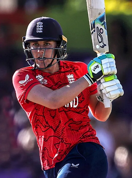 Who is the new captain of England women's cricket?