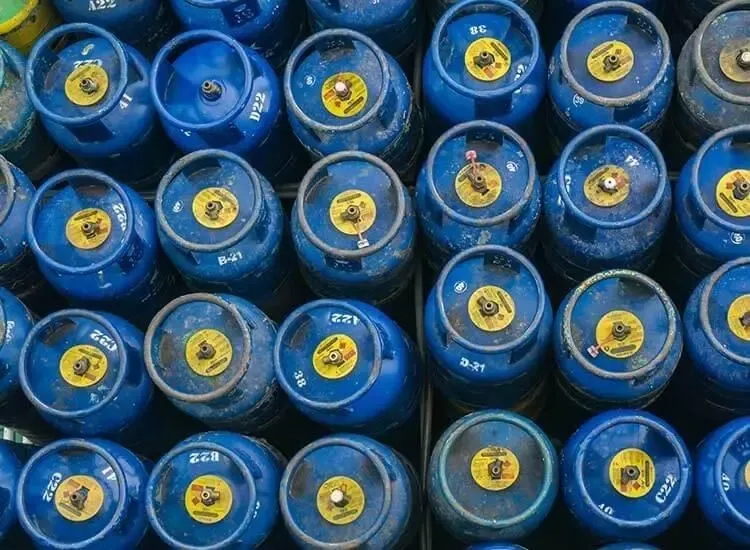 Did Oil Firms Really Cut Commercial LPG and Jet Fuel Prices?