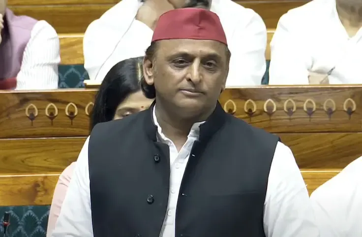 क्या 'ऑपरेशन सिंदूर' को बीच में रोकने का कारण दबाव था? अखिलेश यादव का सवाल