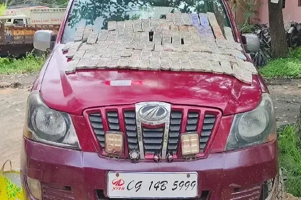 क्या पलामू में लावारिस एसयूवी से 46 लाख रुपए बरामद होना एक गंभीर मामला है?