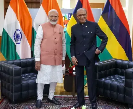 How did PM Modi and Mauritian PM Ramgoolam Discuss Strengthening Strategic Partnership?